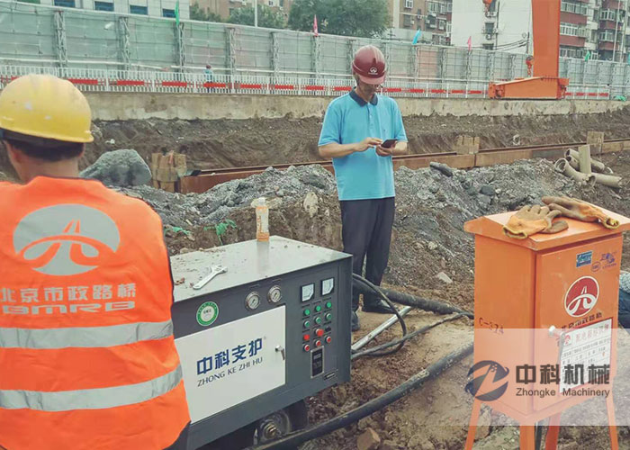 北京市政路橋集團(tuán)ZK700型混凝土濕噴機(jī)施工現(xiàn)場-1