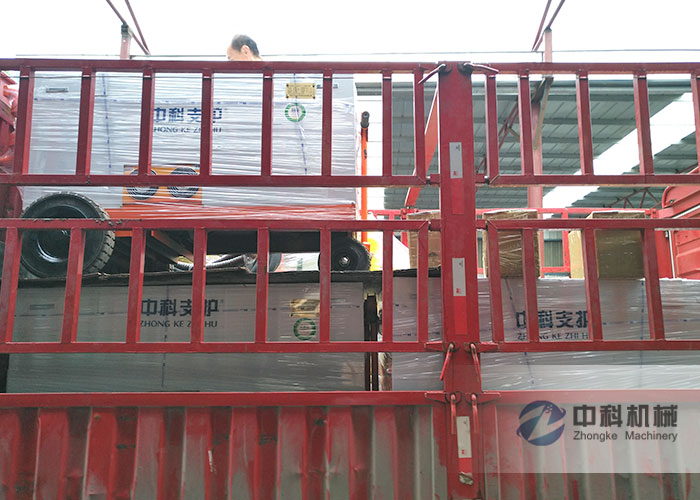 中鐵四局ZKSY90-125雙液注漿機發(fā)貨現(xiàn)場