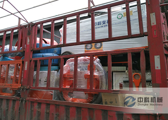 南昌雙液注漿機(jī)、水泥砂漿注漿機(jī)發(fā)貨現(xiàn)場(chǎng)