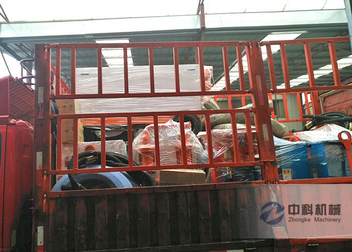 廣州雙液注漿機、水泥砂漿注漿機、PZ-6噴漿機發(fā)貨現(xiàn)場-0